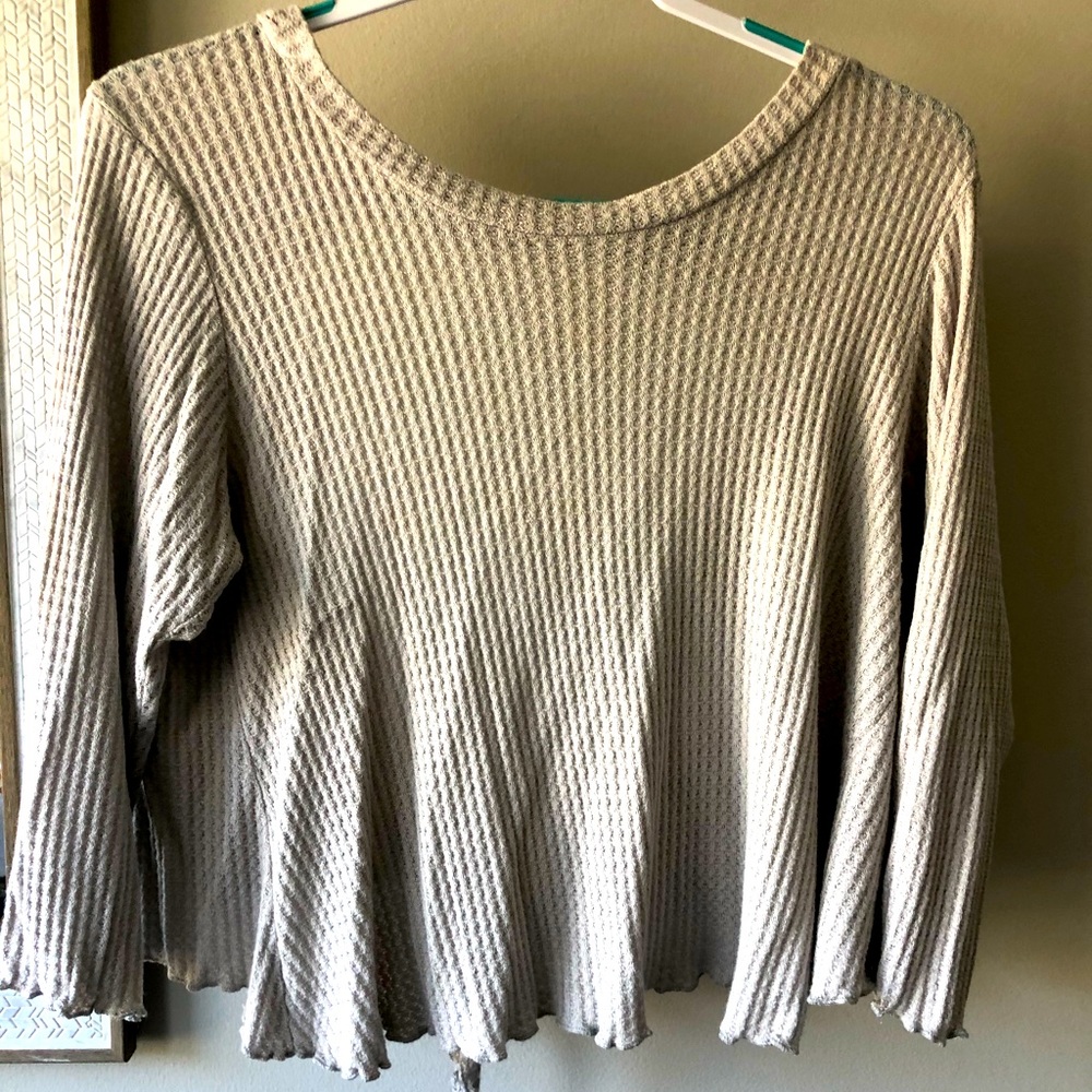 Grey shirt open back
